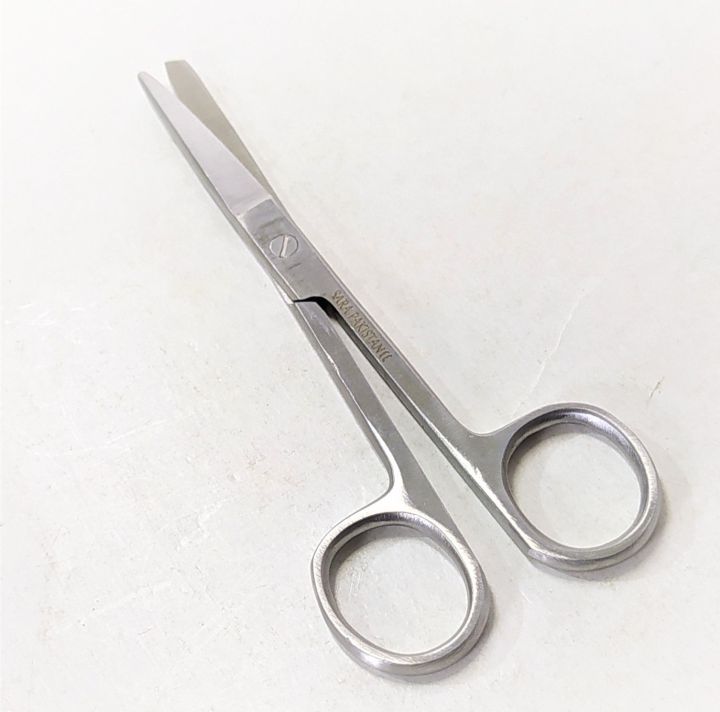 5%20inches%20Stainless%20steel%20scissor%20for%20multipurpose%20use%20-%20Image%204