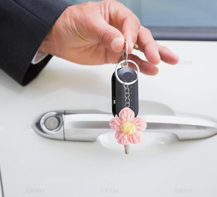 Cute%20Daisy%20Keychain%20Crochet%20Knitted%20Flower%20Bag%20Charms%20Handmade%20Floral%20Key%20Ring%20for%20Bag%20Charms%20Purse%20Handbags%20-%20Image%207