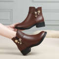 Cotton mother's autumn and winter plush 2021 new mid to old age low heeled women's shoes, leather soft sole short boots. 