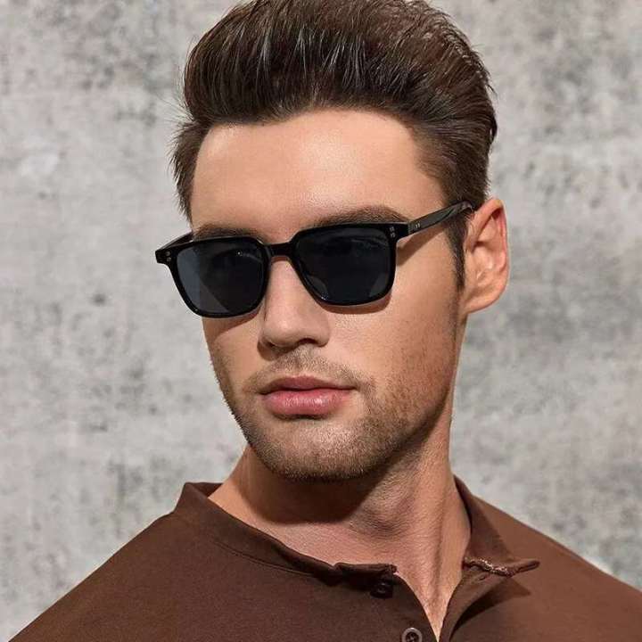 New Trendy Look Very Stylish Black Sunglass For Men