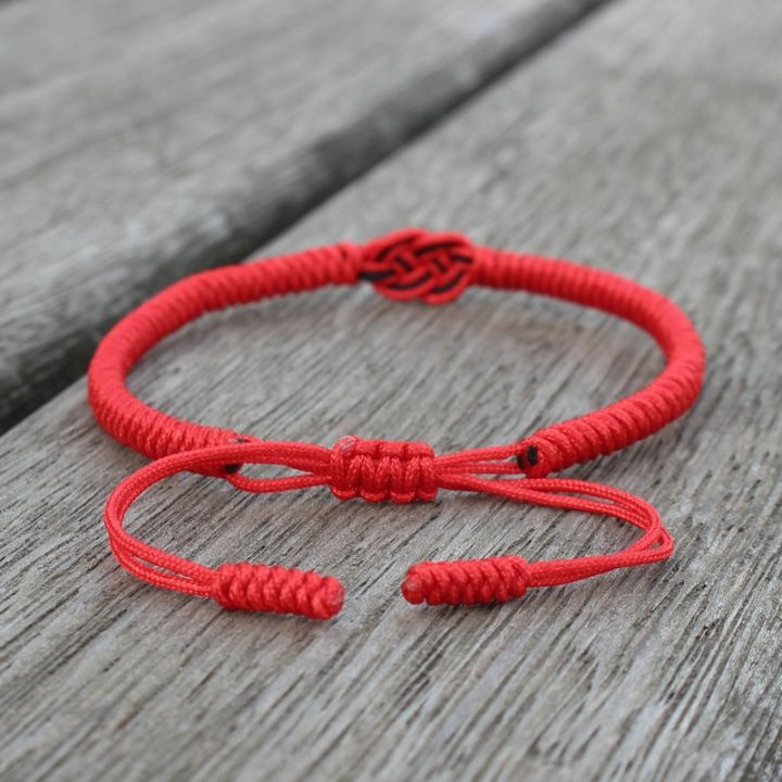 National%20Style%20Lucky%20Red%20String%20Bracelet%20Lovers%20Handmade%20Braided%20Concentric%20Knot%20Charm%20Bracelets%20for%20Women%20Jewelry%20Best%20Gift%20-%20Image%204