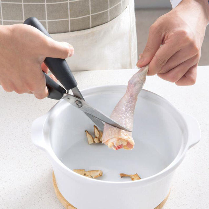 Heavy%20Duty%20Stainless%20Steel%20Kitchen%20Poultry%20Shears%20-%20Spring%20Loaded%20Bone%20&%20Meat%20Scissors%20with%20Safety%20Lock%20-%20Image%203