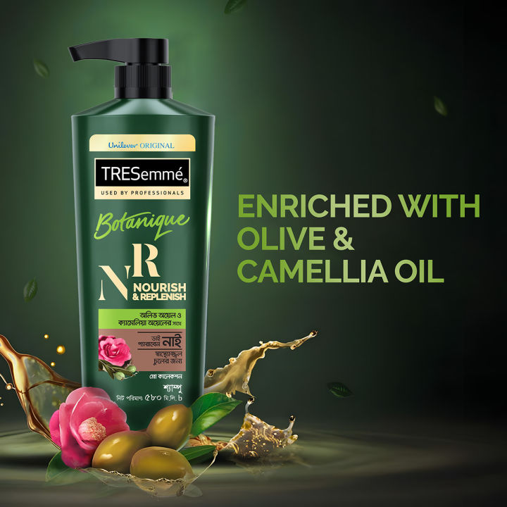 Tresemme%20Shampoo%20Botanique%20Nourish%20and%20Replenish%20580ml%20-%20Image%206