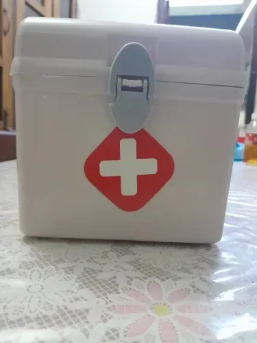 1%20pcs%20Medicine%20Storage%20Box%20First%20Aid%20Box%20%E2%80%93%20Bengal%20-%20Image%206