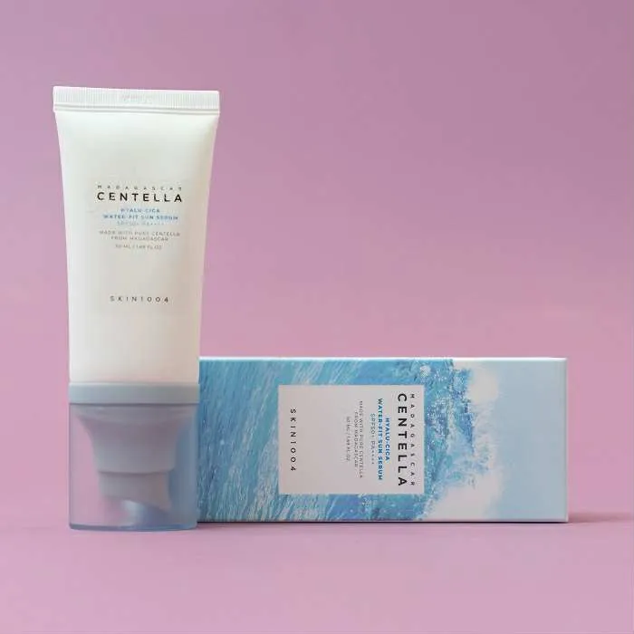 Skin1004%20Madagascar%20Centella%20Hyalu%20Cica%20Water%20Fit%20Sunscreen%2050ml%20-%20Image%202