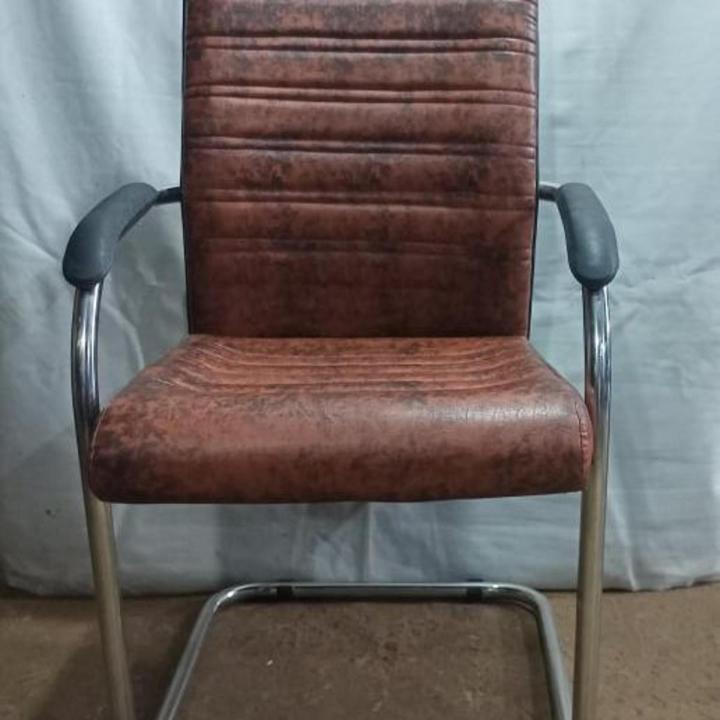 Fixied Visitor Chair Breathable mesh Curved backrest design