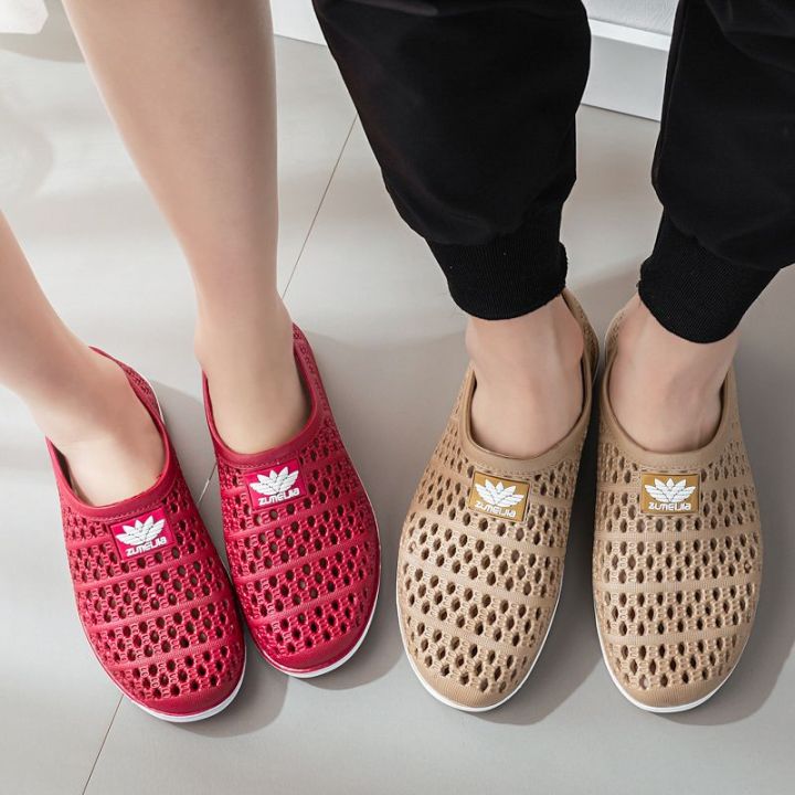 2023New%20Coros%20Shoes%20Men's%20and%20Women's%20Summer%20Korean%20Style%20Soft-Soled%20Non-Slip%20Breathable%20Beach%20Shoes%20Closed%20Toe%20Couple%20Work%20Sandals%20-%20Image%206