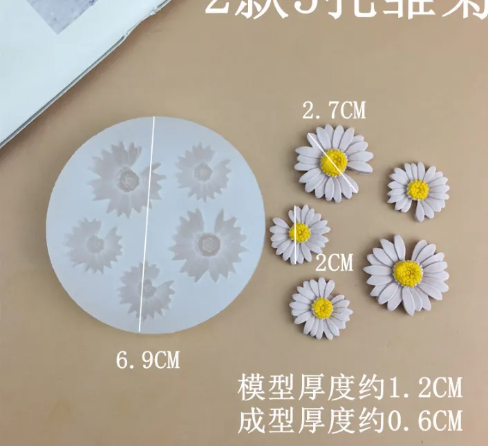 Silicone%20Daisy%20Candle%20Mold%20%E2%80%93%20Sunflower%20Flower%20Mold%20for%20Candle,%20Soap,%20Resin,%20Chocolate%20&%20DIY%20Craft%20-%20Image%205