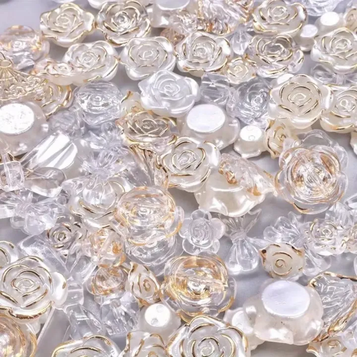 Transparent%20Gold%20Border%20Flower%20Baroque%20Accessories%20Mixed%20Random%20Style%20Cream%20Glue%20Phone%20Case%20Hair%20Clip%20Nail%20DIY%20Resin%20Accessories%20-%20Image%203