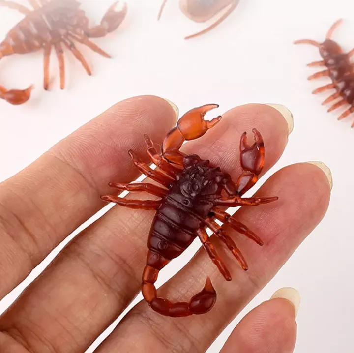 Prank%20Funny%20Trick%20Joke%20Toys%20Special%20Lifelike%20Model%20Simulation%20Fake%20Rubber%20Cockroach%20Cock%20Roach%20Bug%20Roaches%20Toy%20Pack%20Of%204%20-%20Image%207