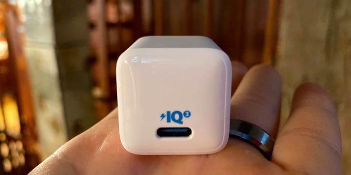 Anker%2018W%20PowerPort%20III%20Nano%20-%20Image%204
