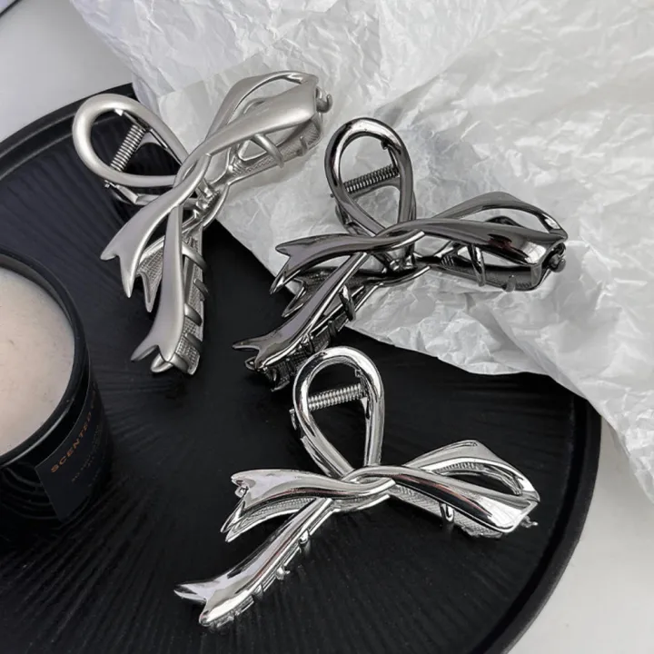 Metal%20Bow%20Hair%20Claw%20Chic%20Advanced%20Personalised%20Bow%20Knot%20Shark%20Clip%20Vintage%20Ribbon%20Shape%20Claw%20Clip%20for%20Hair%20Styling%20Women's%20Fashion%20Hair%20Management%20Style%20Tool%20Accessorizing%20-%20Image%205