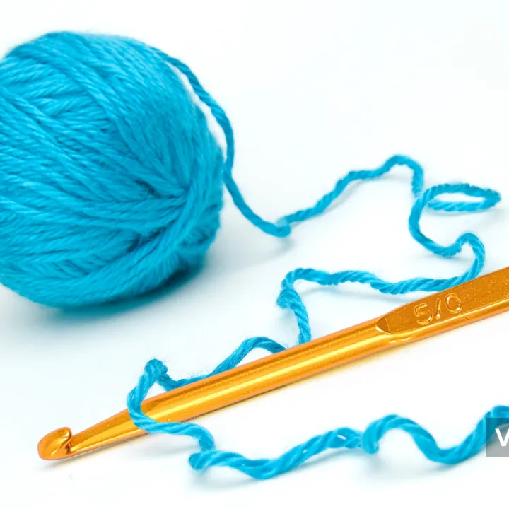 5pcs%20Weave%20Craft%20Sweater%20Knitting%20Metal%20Handle%20Craft%20Needles%20Golden%20Alumina%20Double%20End%20Crochet%20Hook%20Knitting%20Needle%20Set%20-%20Image%203