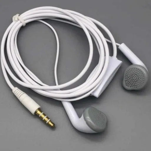 3.5mm%20Samsung%20White%20Earphone%20Multicolor%20-%20Headphone%20-%20Image%205