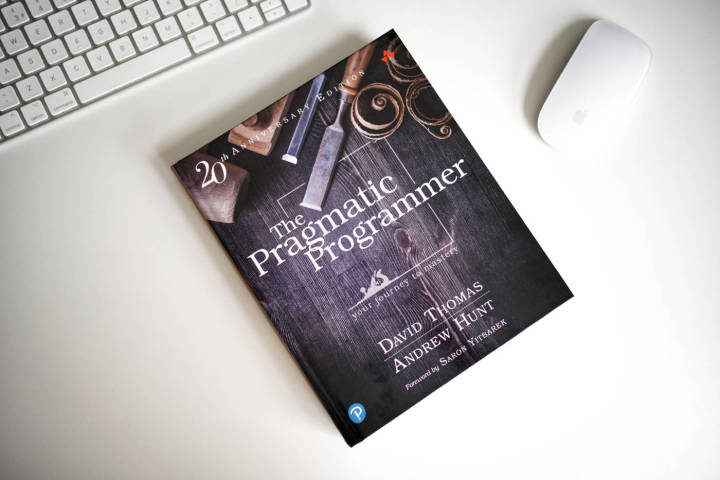 The%20Pragmatic%20Programmer:%20From%20Journeyman%20to%20Master%20(Premium%20-%20Paperback)%20-%20Image%202