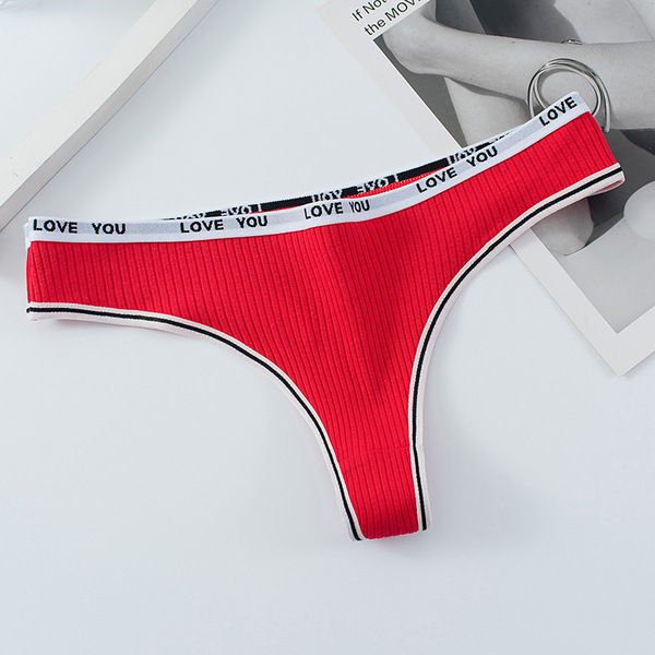 Women%E2%80%99s%20Cotton%20Panty%20%E2%80%93%20Soft,%20Breathable,%20Seamless%20Underwear%20for%20Everyday%20Comfort%20-%20Image%204