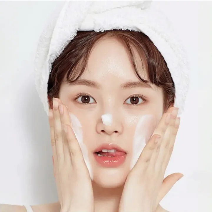 Dr.%20Yi%20Yazhi%20Facial%20Cleanser%20Cleansing,%20Oil%20Control,%20Brightening%20Complexion,%20Niacinamide%20Cleanser,%20Foaming%20Net%20-%20Image%203