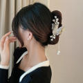 Large Butterfly Hair Claw Clips Gold Flower Lily of The Valley Violet Hair Claw Clips with Tassel Metal Pearl Nonslip Clamps Hair Styling Accessories for Thick Long Hair Women. 