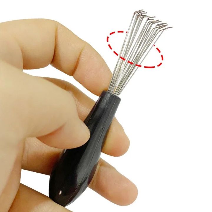 Comb%20Hair%20Cleaning%20Brush%20Dirt%20Remover%20Household%20Travel%20Portable%20Comb%20Brush%20Cleaner%20Mini%20Remover%20Hair%20Cleaning%20Brush%20Beauty%20Tools%20-%20Image%203