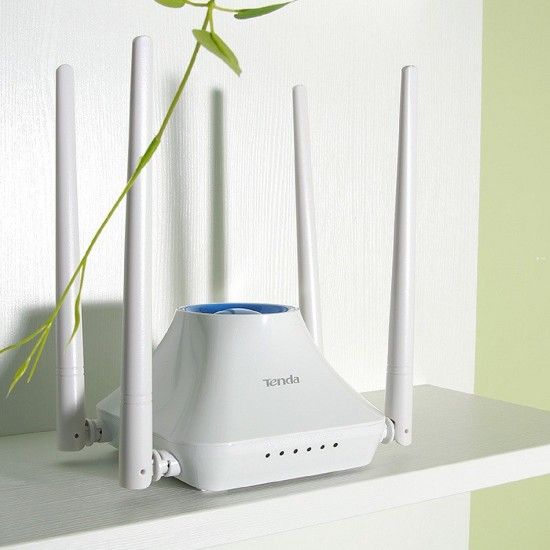 Tenda%20F6%20N300%20Single-Band%204%20Antenna%20Easy%20Setup%20Wi-Fi%20Router%20-%20Image%203