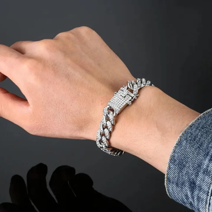 Black%20Braided%20Men%20Leather%20Bracelet%20Stainless%20Steel%20Magnetic%20Buckle%20-%20Image%202