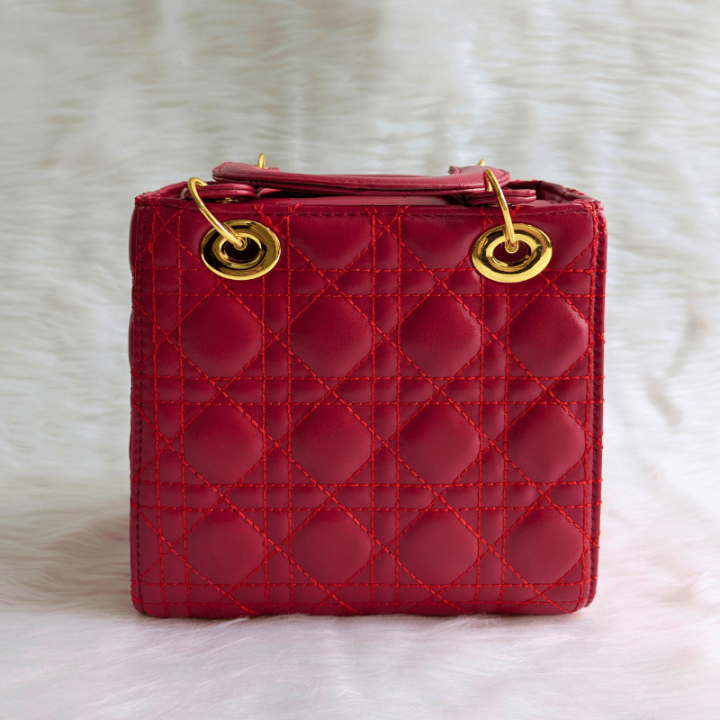 Luxury%20Dior-Inspired%20Shoulder%20Bag%20%E2%80%93%20Quilted%20PU%20Leather%20&%20Golden%20Accents%20-%20Image%2010