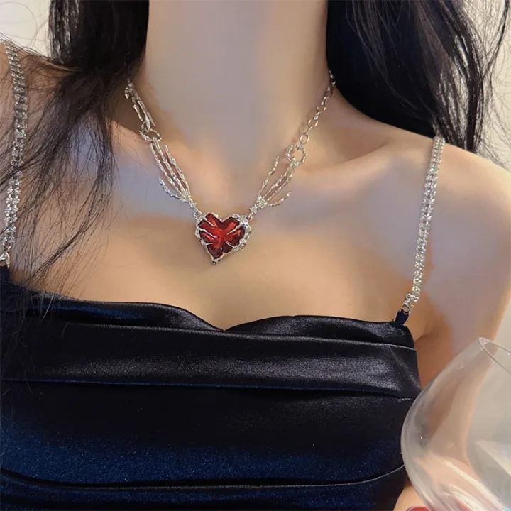 Gothic%20Irregular%20Red%20Heart%20Necklace%20Y2K%20Dark%20Love%20Ghost%20Claw%20Chain%20Necklaces%20Punk%20Grunge%20Aesthetic%20Egirl%20Branch%20Heart%20Necklace%20Demoo%20-%20Image%204