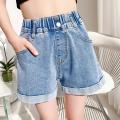 Girls Simple Denim Shorts 2024 Summer New Children's Casual Pants Baby Style Loose Summer Hot Pants.