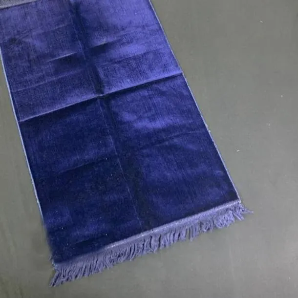 Plain%20Prayer%20Mat%20-%20Turkish%20Handmade%20Rug%20for%20Daily%20Use%20Home%20Decor%20-%20Image%204