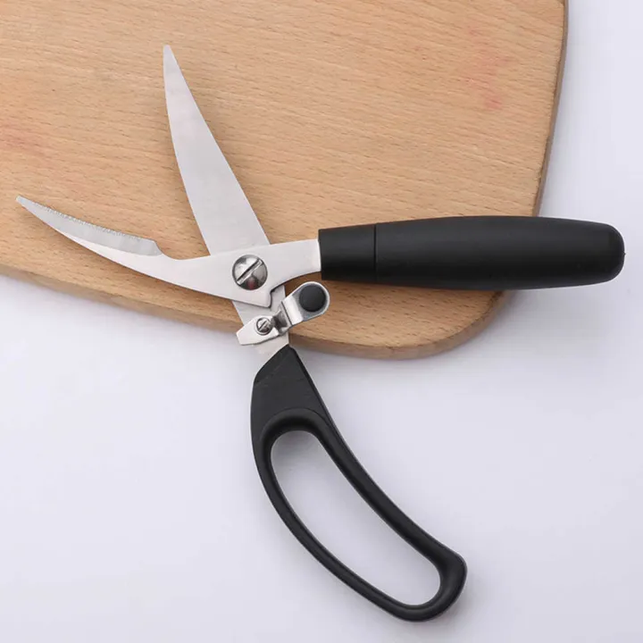 Multipurpose%20Kitchen%20Scissors%20for%20Cutting%20Fish/Chicken%20&%20Meat%20With%20Handle%20Lock%20Stainless%20Steel%20-%20Image%204