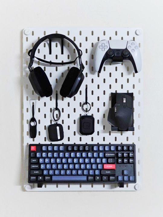 Large%20Pegboard%20Organizer%20Wall%20Control%20Panel%20-%2016x22%20inch%20Durable%20Metal%20Peg%20Board%20for%20Garage,%20Craft%20Room,%20Workshop%20Storage%20and%20Tool%20Organization%20-%20Image%202