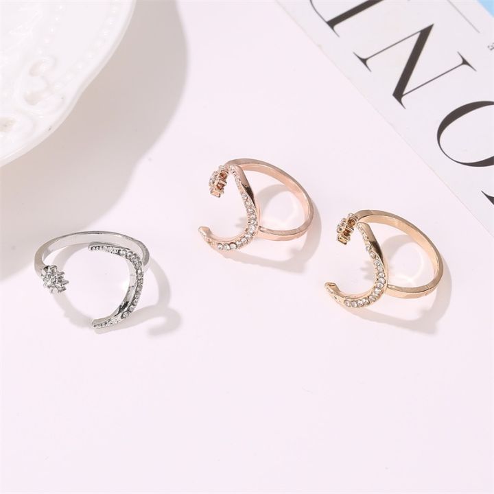 Crescent%20Moon%20Ring%20European%20and%20American%20fashion%20Star%20Moon%20Ring%20national%20wind%20Star%20Moon%20index%20finger%20ring%20-%20Image%203