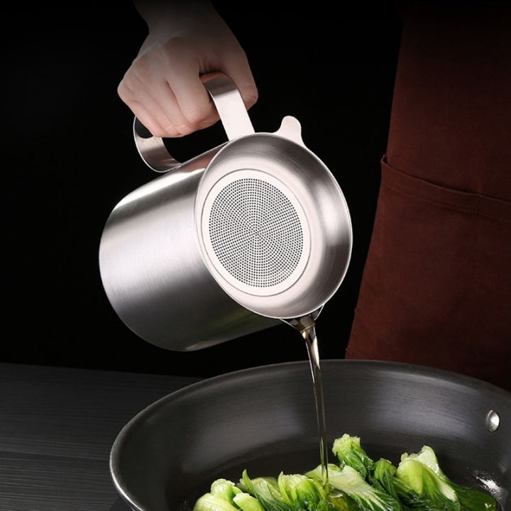 Stainless%20Steel%20Oil%20Strainer%20Pot%20Container%20Jug%20Storage%20with%20filter%20Cooking%20Oil%20Pot%20-%20Image%204