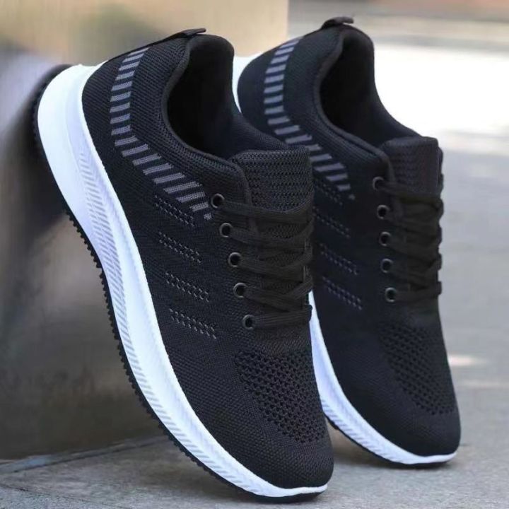 Spring%20and%20Summer%20New%20Men's%20Breathable%20Deodorant%20Korean%20Fashion%20Leisure%20Cloth%20Shoes%20Light%20Running%20Soft%20Bottom%20Sports%20Dad%20Shoes%20-%20Image%202