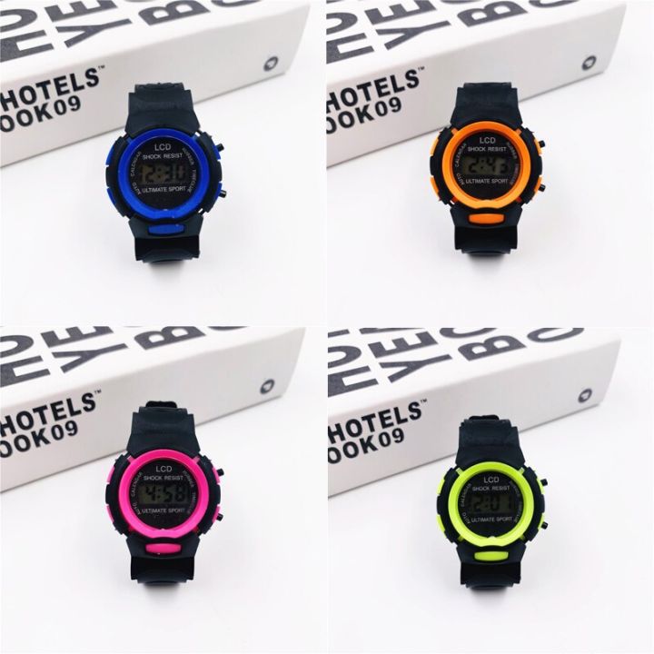 Children%20Boys%20And%20Girls%20Black%20Color%20Circle%20Waterproof%20Electronic%20Watches%20Digital%20Watches%20Children%20Sports%20Watches%20-%20Image%206