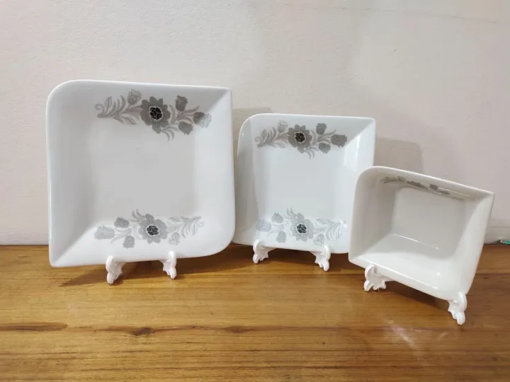 Square%20Dinner%20Set%203Pcs%20,%201Pcs%20Rice%20Plate,%201Pcs%20Vegetable%20Plate,%201Pcs%20Curry%20Bowl/Plate%20Set,%20Flower%20Print%20Ceramic%20Dining%20Denner%20Set%20Plate.%20Siam%20Set%20Dinner.%20-%20Image%204