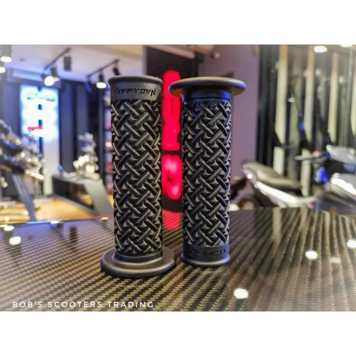 RCB%20NAGAMAKI%20GRIP%20SAMURAI%20INSPIRED%20DESIGN%20VIBRATION%20ABSORPTION%20DURABLE%20SINGLE%20&%20DUAL%20TONE%20GRIP%201%20PAIR%20-%20Image%205