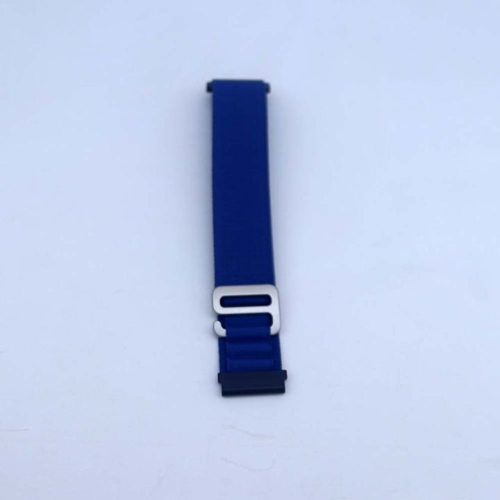 22mm%20ULTRA%20Loop%20Alpine%20Strap%20-%20Image%204