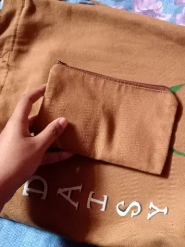 Trendy%20Top%20Handle%20Tote%20Canvas%20Bag%20with%20Mini%20Pouch%20Brown%20Color%20Shopping%20Bag%20/%20College%20/%20University%20Bag,%20Tote%20Bag,%20Canvas%20Bag%20with%20Zipper%20(2%20in1%20Combo%20Pack)%20-%20Image%208