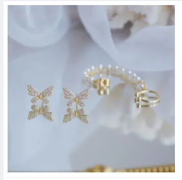 Butterfly%20Stud%20Earrings%20for%20Girls%20-%20Simple%20and%20Stylish%20Design%20-%20Image%206