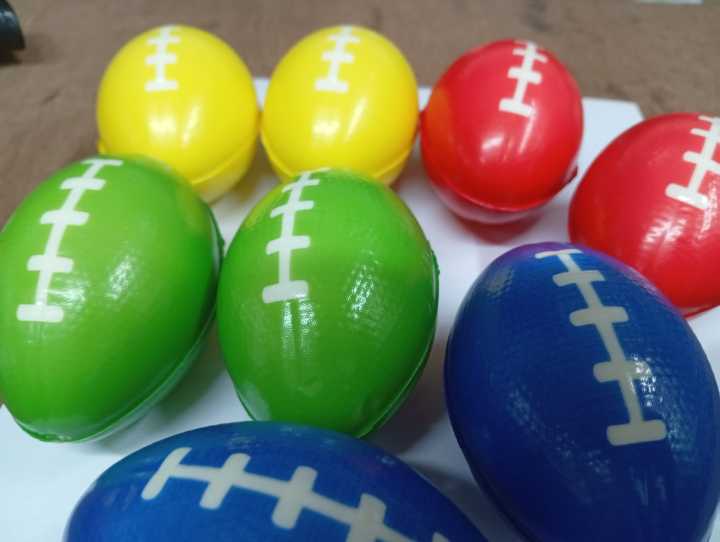 Rugby%20sponge%20ball%20to%20decompress%20and%20decompress%20hand-held%20pinch%20ball%20toy%20elastic%20American%20and%20British%20style%20-1pcs%20-%20Image%207