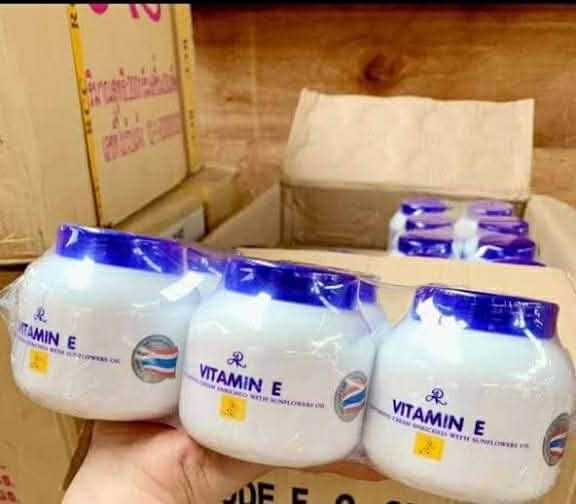 Vitamin%20E%20Cream%20200g%20-%20Image%204