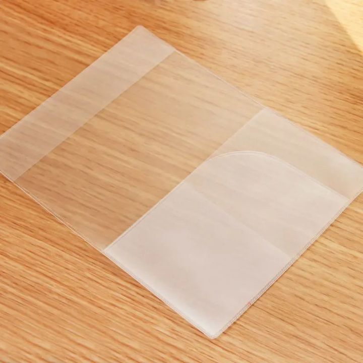 Clear%20Plastic%20Passport%20Protector%20Cover%20with%203%20Pieces%20Set%20-%20Image%202