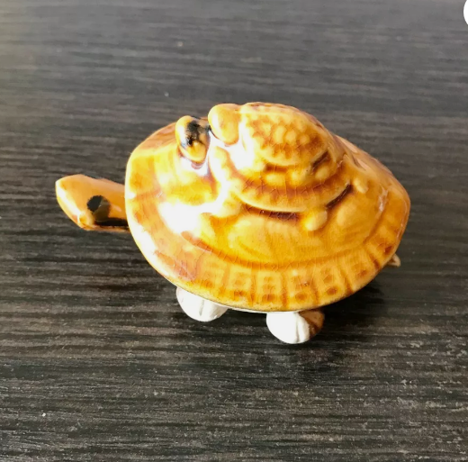 Decorative Ceramic Tortoise Showpice, Aquarium and Home Decor Ceramic Turtle Toy