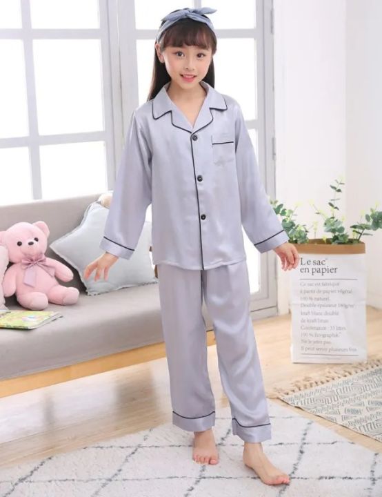 Sleep%20in%20Style:%20Kids%20Pure%20Silk%20Pajama%20Set%20for%20Sweet%20Dreams%20-%20Image%207