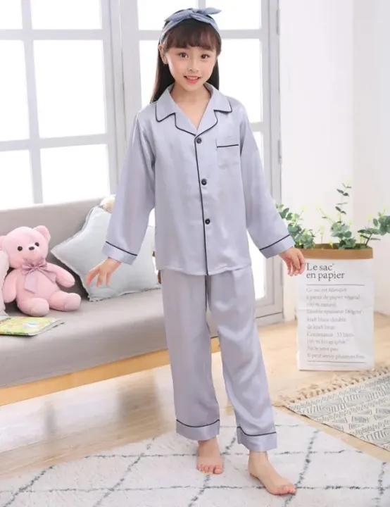 Sleep%20in%20Style:%20Kids%20Pure%20Silk%20Pajama%20Set%20for%20Sweet%20Dreams%20-%20Image%207