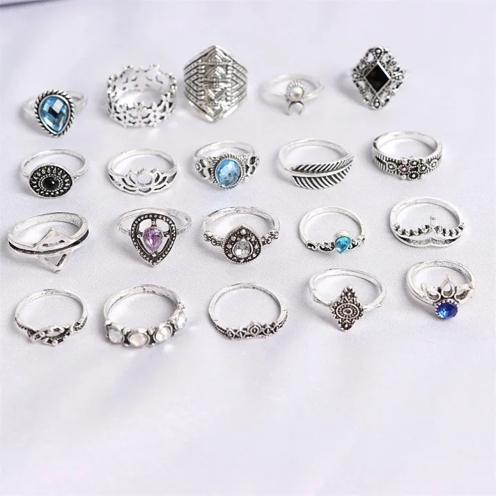 Pack%20of%2030pieces%20Women's%20Fashion%20Bohemia%20Flower%20Animal%20Leaf%20Love%20Snake%20Crown%20Diy%20Jewelry%20Finger%20Rings%20Mix%20Different%20Style%20-%20Image%205