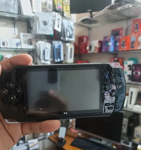 X6%20PSP%20Game%20Player%20Console%204.3''screen%208GB%20Built-In%203000%20Game%20-%20Image%204