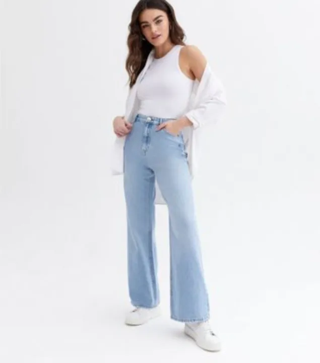 Girls%20denim%20jacket%20-%20Image%202