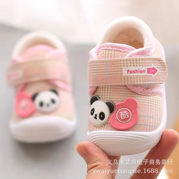 Versatile%20-Quality%20And%20Durablity%20-Winter%20unisex%20baby%20kidshoe%20keep%20warm-%20Innovative%20Preferble%20-%20Low%20Hassle%20and%20Maintanance%20-%20Image%203